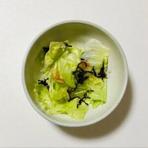 簡単＊サニーレタスの梅干し・塩昆布和え